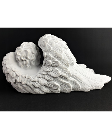 Piękna figurka leżącego Anioł z sercem LED - Anioł Serce 10