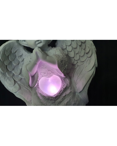 ​Świecący Aniołek LED z Sercem RGB – Dekoracyjna Figurka 20 cm