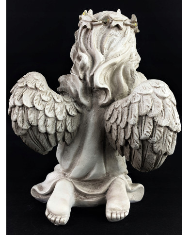 ​Duży Aniołek Świecący z Sercem LED – Figurka Dekoracyjna