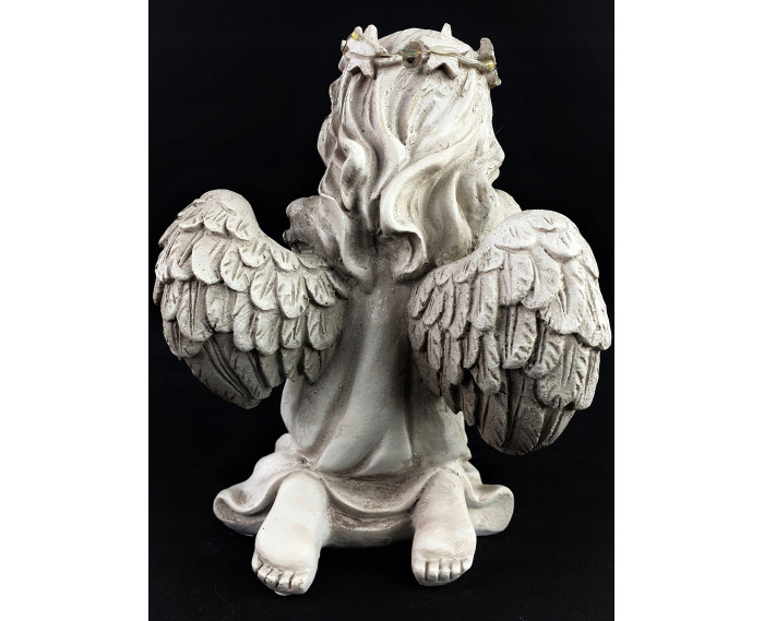 ​Duży Aniołek Świecący z Sercem LED – Figurka Dekoracyjna