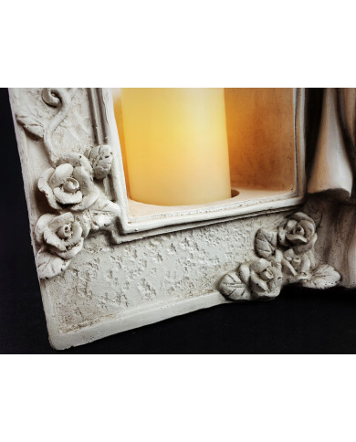 Figurka Aniołka Kapliczka ze świecą LED Aniołek Modlący