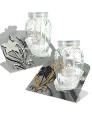 szklany znicz solarny z motywem kwiatu kalia na metalowej podstawie, srebrny lub złoty akcent