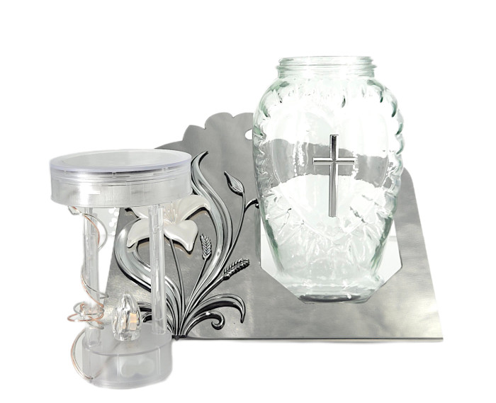 szklany znicz solarny z motywem kwiatu kalia na metalowej podstawie, srebrny lub złoty akcent